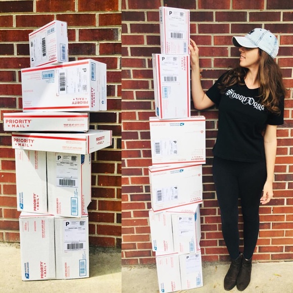 ✨Meet your Posher, Chasity✨ - Picture 3 of 10